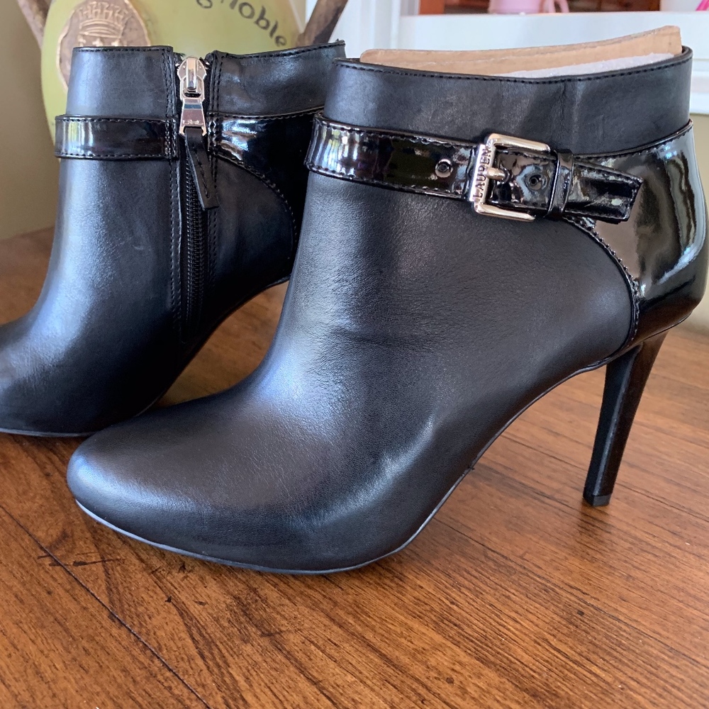 NIB Ralph Lauren Ankle Boots, Size 6